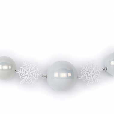 2x witte kerst guirlande/slinger met ballen en sneeuwvlokken 116 cm